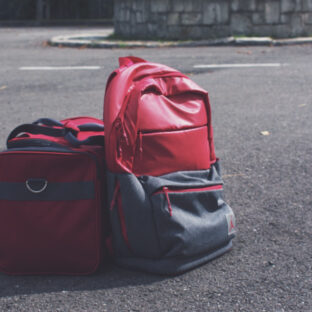 旅行はもちろんキャンプ用品収納にも♪折りたためてコンパクト！シーン別に使いやすいボストンバッグ